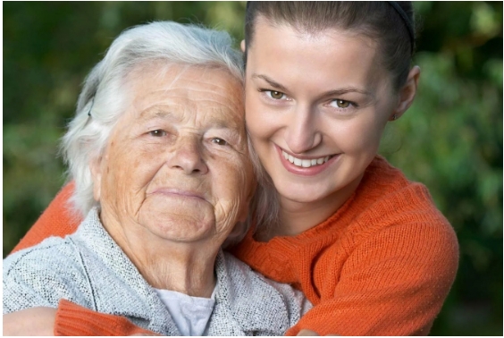 6 лет назад 32 летняя Марина взяла себе домой чужую 79 летнюю Бабушку из дома престарелых. Как сложилась их судьба спустя годы